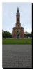 Au premier plan des pavés, puis une statue et une église de Dusseldorf où je me suis abritée hier.